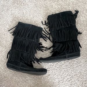 MINNETONKA moccasin boots